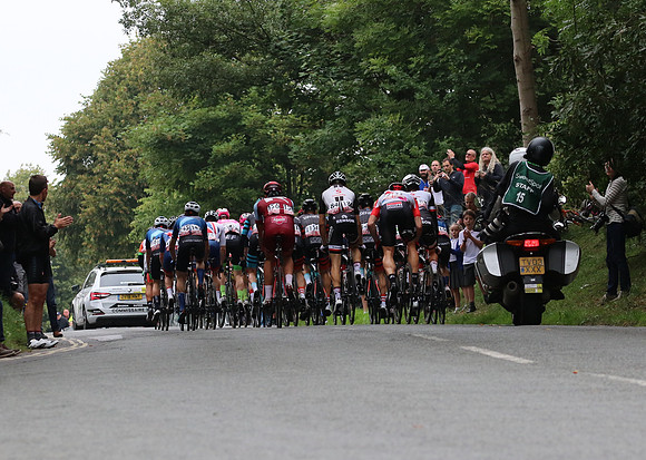 Back of one the main bunches heading for the Finish